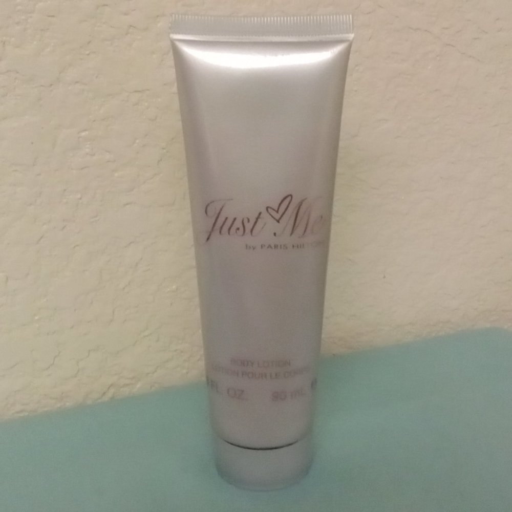Just Me by Paris Hilton for Women Body Lotion 3 oz/90 ml New